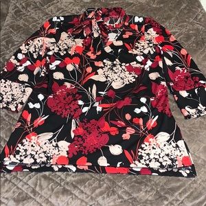 🌺Coral, Pink, & White Floral Blouse🌺